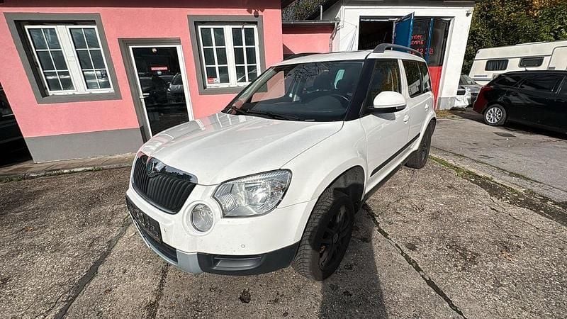 Weiß Gebraucht 2010 Skoda Yeti Ambition SUV | 2.990 € (Superpreis) - Bild 1/4