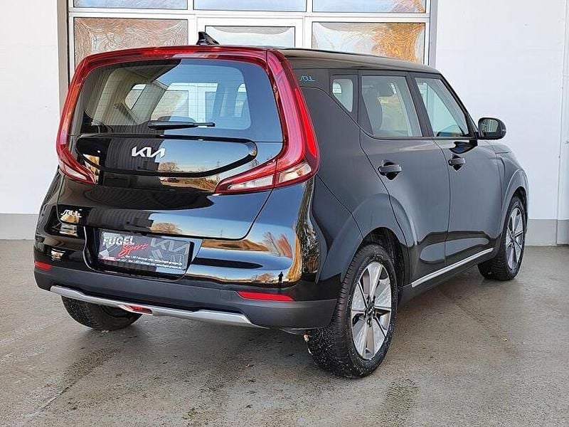 Gebraucht Kia Soul Edition 7 100 kW (136 PS) 2022 Black cherry SUV
