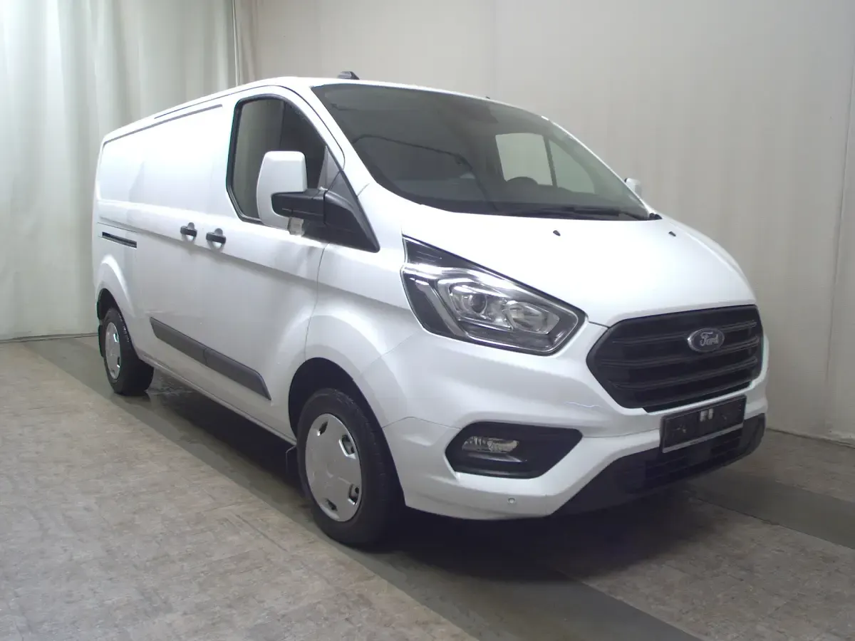 Occasion Ford Transit Custom Trend 131 ch (96 kW) 2022 Blanc Berline