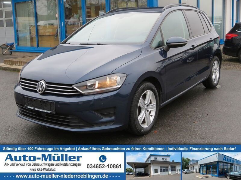 Night blue metallic Gebraucht 2015 VW Golf Sportsvan Comfortline Van / Kleinbus | 8.990 € (Fairer Preis) - Bild 1/4