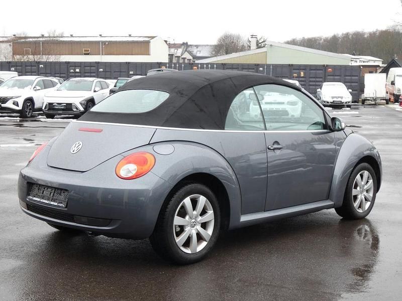 Gebraucht VW New Beetle Cabriolet 102 PS (75 kW) 2006 Grau Cabrio