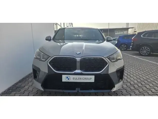 Gebraucht BMW X2 Performance 163 PS (119 kW) 2025 Grau SUV