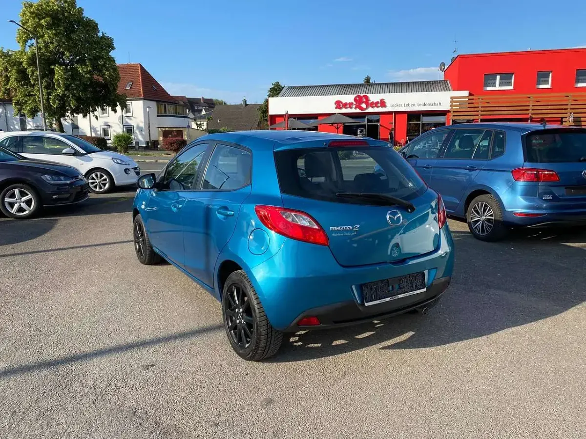 Gebraucht Mazda 2 Edition 75 PS (55 kW) 2012 Faroblau metallic Kleinwagen