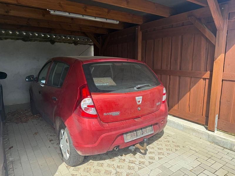 Gebraucht Dacia Sandero 75 PS (55 kW) 2009 Rot Limousine