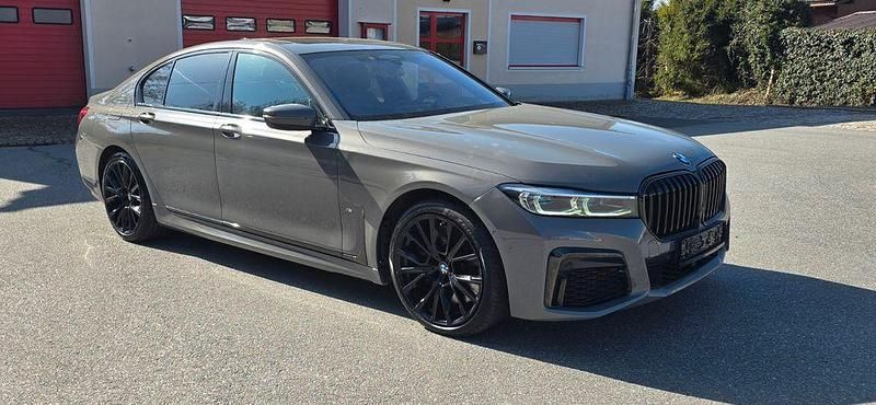 Gebraucht BMW 740 Performance 340 PS (250 kW) 2021 Grau Limousine