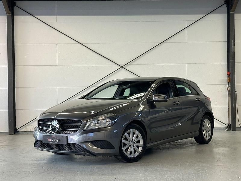 Gebraucht Mercedes A200 156 PS (114 kW) 2013 Grau Kleinwagen
