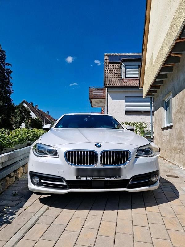 Weiß Gebraucht 2015 BMW 535 Limousine | 14.000 € (Guter Preis) - Bild 1/4