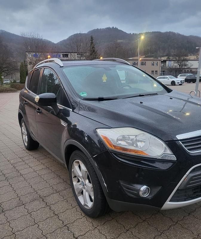 Gebraucht Ford Kuga 140 PS (102 kW) 2011 Schwarz SUV