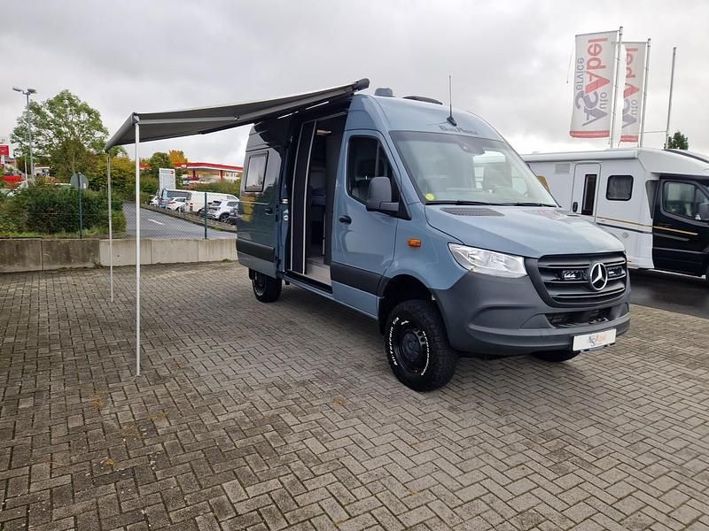 Gebraucht Mercedes Sprinter 190 PS (139 kW) 2024 7709 blaugrau Van