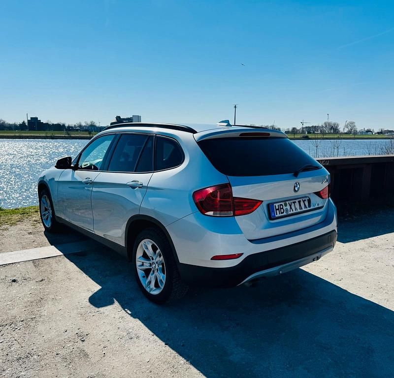 Gebraucht BMW X1 145 PS (106 kW) 2013 Silber SUV