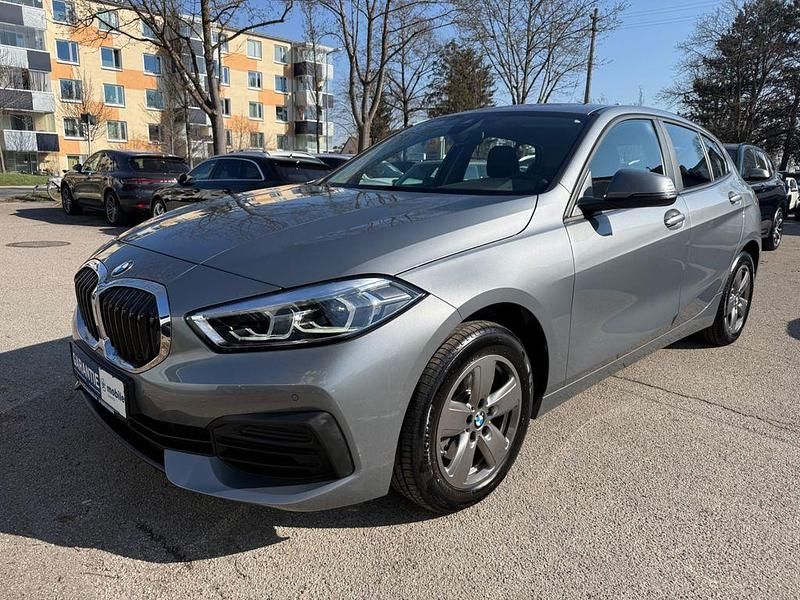Gebraucht BMW 118 Advantage 136 PS (100 kW) 2023 Grau Kleinwagen