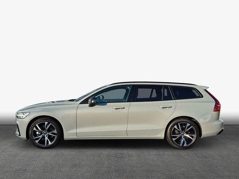 Gebraucht Volvo V60 Plus 197 PS (144 kW) 2025 Vapour grey Kombi
