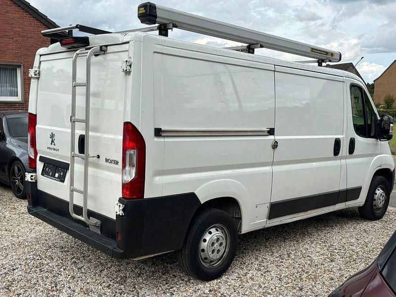 Gebraucht Peugeot Boxer 120 PS (88 kW) 2020 Weiß Van
