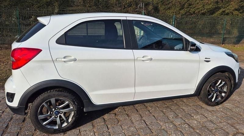 Gebraucht Ford Ka Active 86 PS (63 kW) 2019 Weiß Limousine