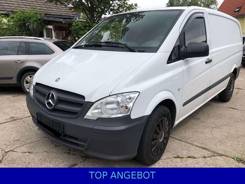Weiß Gebraucht 2012 Mercedes Vito Van / Kleinbus | 6.900 € (Fairer Preis) - Bild 1/4