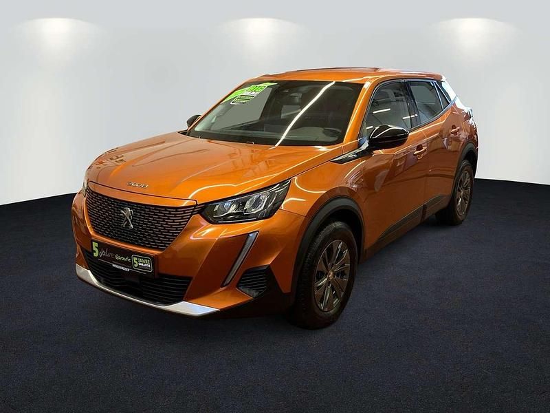 Gebraucht Peugeot e-2008 Active 100 kW (136 PS) 2022 Orange fusion (metallic) SUV
