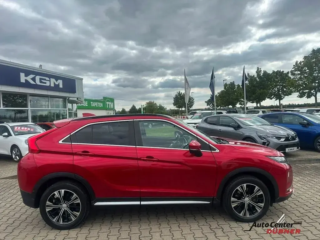 Gebraucht Mitsubishi Eclipse Cross Spirit+ 163 PS (119 kW) 2021 Rot SUV