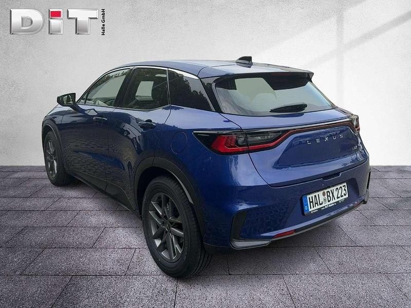 Gebraucht Lexus LBX 136 PS (100 kW) 2025 Nachtblau mica metallic SUV