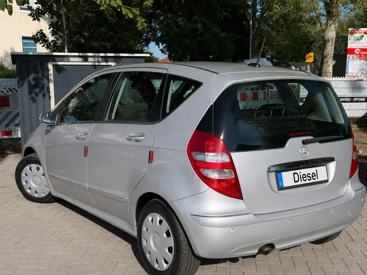 Gebraucht Mercedes A180 109 PS (80 kW) 2006 Silber Kleinwagen