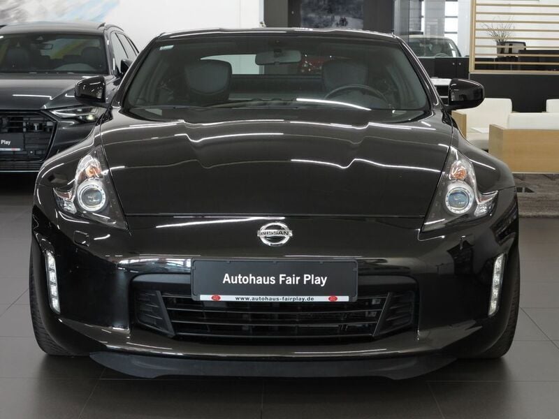 Gebraucht Nissan 370Z Pack 328 PS (241 kW) 2018 Black pearl (m) Coupé