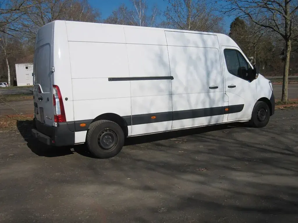 Gebraucht Renault Master 150 PS (110 kW) 2020 Weiß Van / Kleinbus