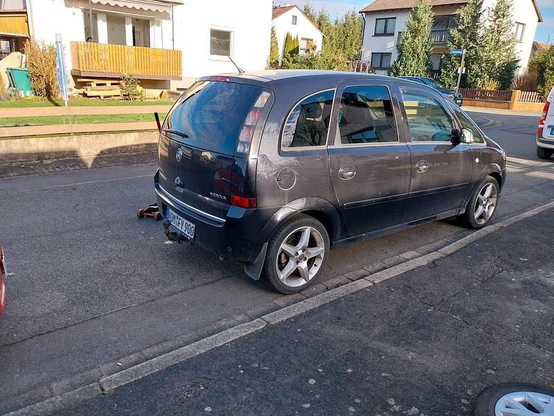 Gebraucht Opel Meriva 90 PS (66 kW) 2009 Schwarz Van / Kleinbus