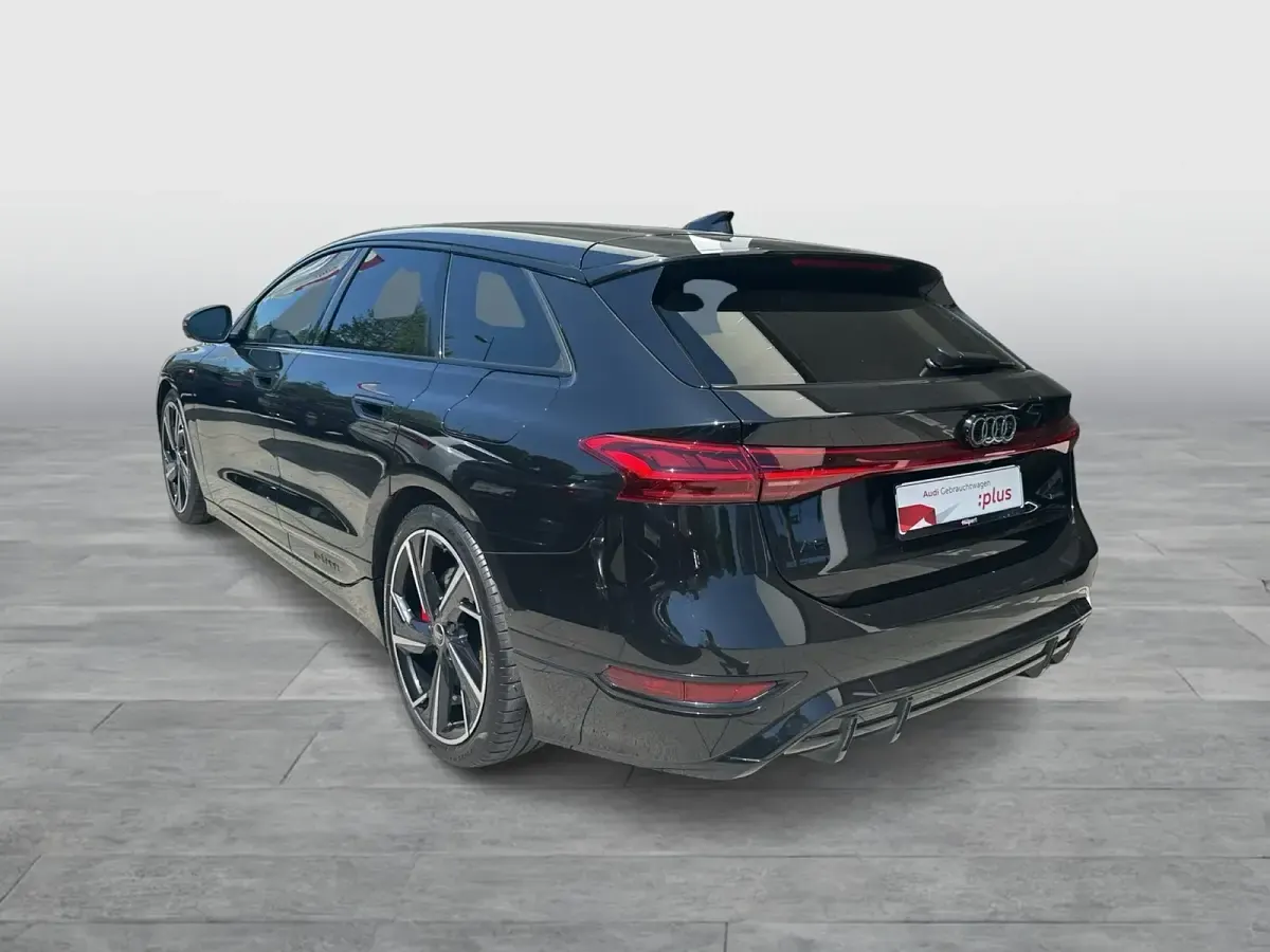 Gebraucht Audi A6 e-tron S-Line 314 kW (428 PS) 2025 Mythosschwarz metallic Kombi