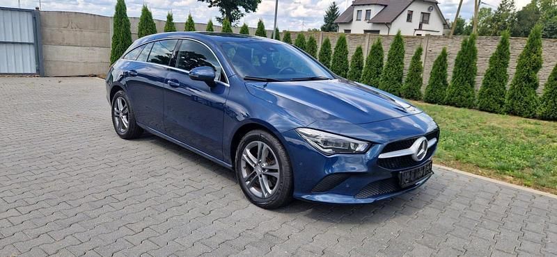Blau Gebraucht 2020 Mercedes CLA220 Shooting Brake Kombi | 20.800 € (Superpreis) - Bild 1/4