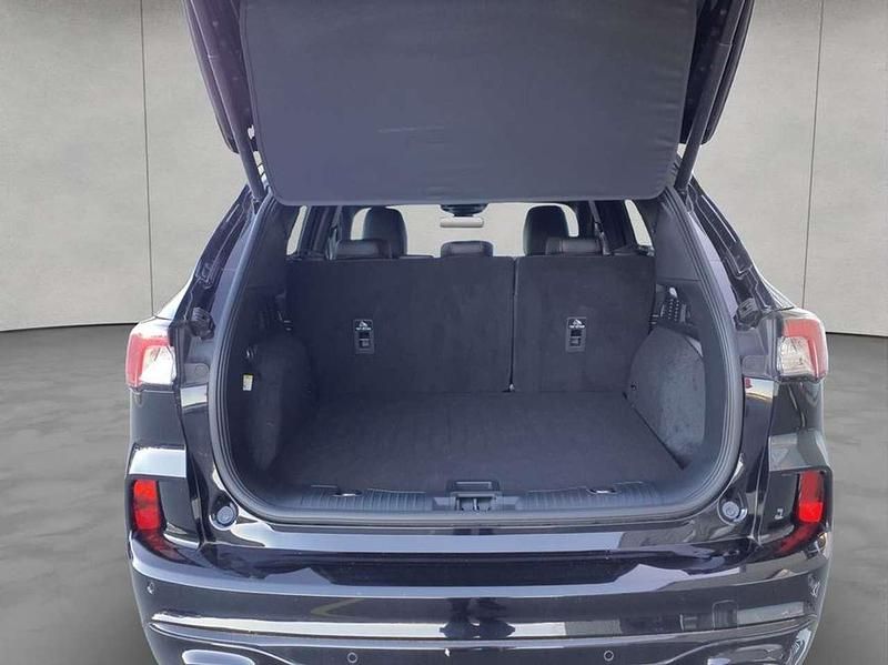 Gebraucht Ford Kuga ST-Line X 150 PS (110 kW) 2023 Agate black metallic SUV