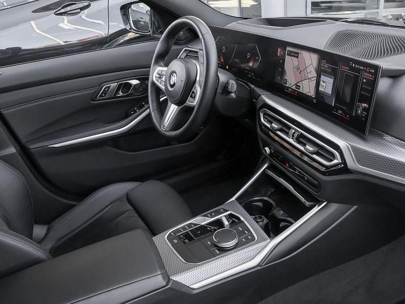 Gebraucht BMW 330 Performance 245 PS (180 kW) 2023 Black sapphire Kombi