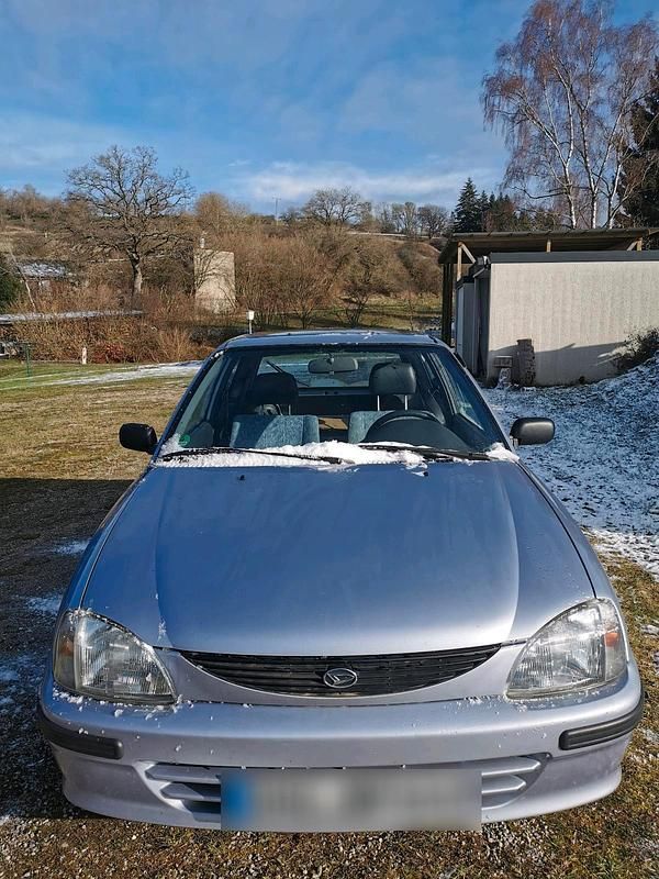 Gebraucht 1997 Daihatsu Charade Kleinwagen | 1.250 € - Bild 1/4