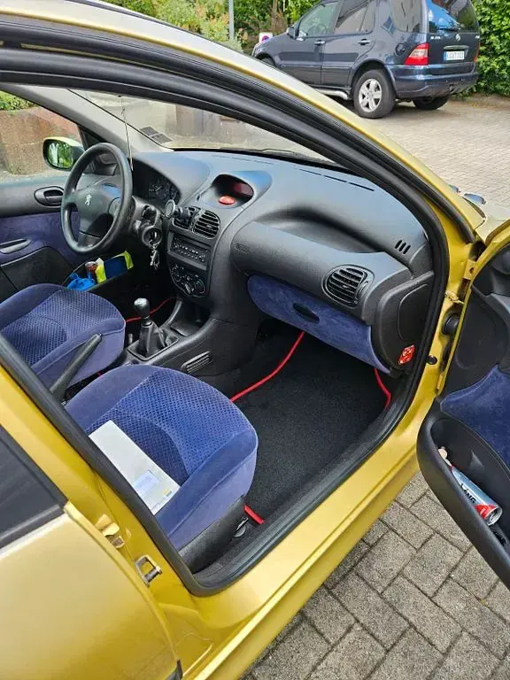 Gebraucht Peugeot 206 88 PS (64 kW) 2005 Gelb Limousine