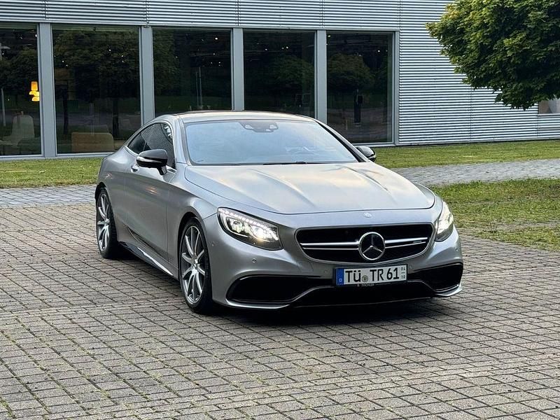 Grau Gebraucht 2015 Mercedes S63 AMG AMG Coupé | 69.900 € (Teuer) - Bild 1/4