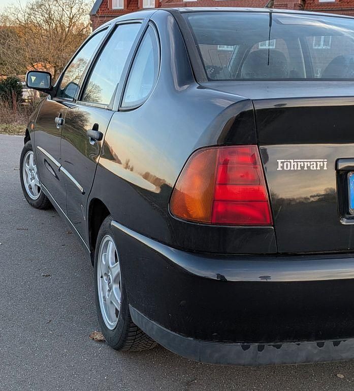 Gebraucht VW Polo Classicline 60 PS (44 kW) 1998 Schwarz Limousine