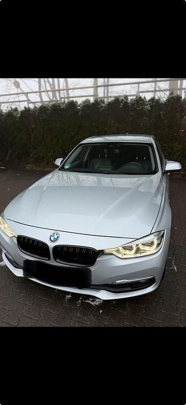 Gebraucht 2017 BMW 318 Luxury Line Limousine | 12.990 € (Fairer Preis) - Bild 1/4