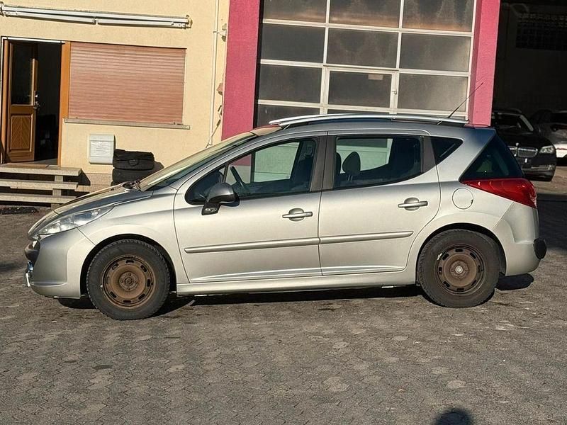 Gebraucht Peugeot 207 Sport 120 PS (88 kW) 2008 Silber Kombi