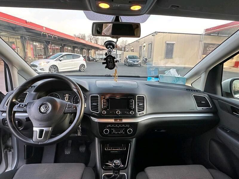 Silber Gebraucht 2012 VW Sharan Van / Kleinbus | 10.000 € (Guter Preis) - Bild 1/4