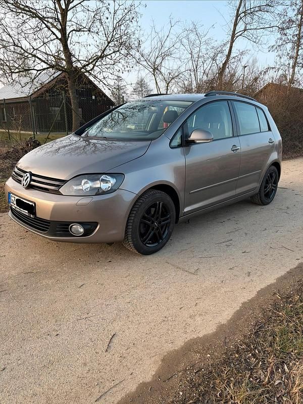 Andere farben Gebraucht 2009 VW Golf Limousine | 2.999 € (Superpreis) - Bild 1/4