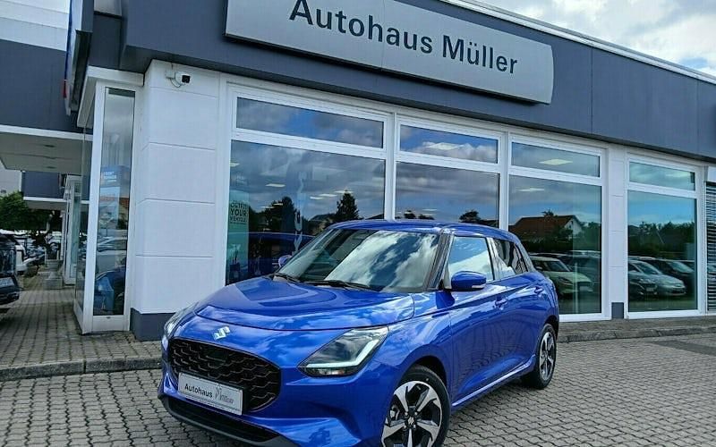 Neu Suzuki Swift Comfort+ 83 PS (61 kW) 2025 Rot Kleinwagen