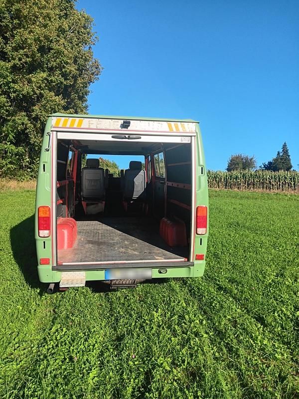 Gebraucht Mercedes T1 105 PS (77 kW) 1987 Grün Van
