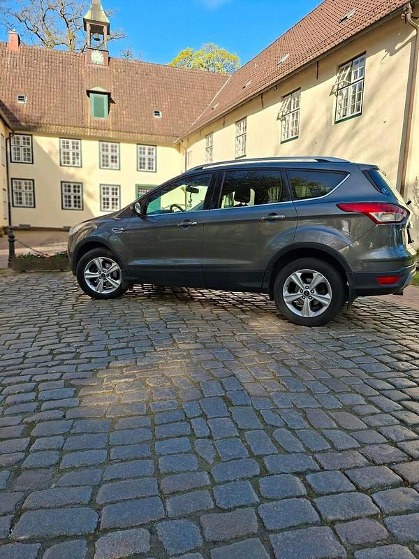 Usata Ford Kuga 150 CV (110 kW) 2013 Grigio SUV