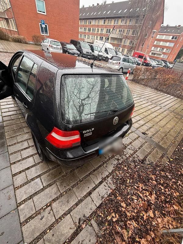 Gebraucht VW Golf IV 75 PS (55 kW) 2003 Schwarz Kleinwagen