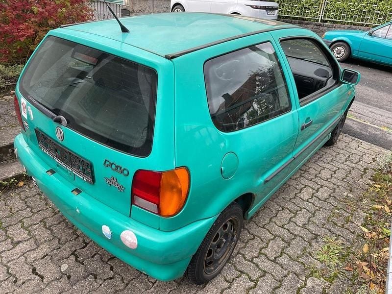 Gebraucht VW Polo Basis 60 PS (44 kW) 1997 Grün Limousine