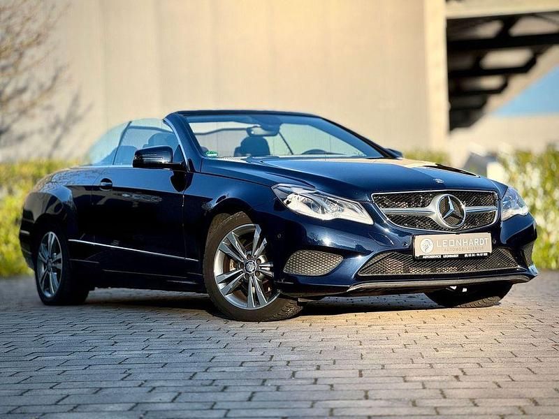 Usata Mercedes E200 184 CV (135 kW) 2013 Blu Cabrio