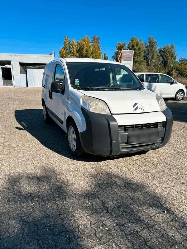 Weiß Gebraucht 2009 Citroën Nemo Van / Kleinbus | 1.300 € (Guter Preis) - Bild 1/4