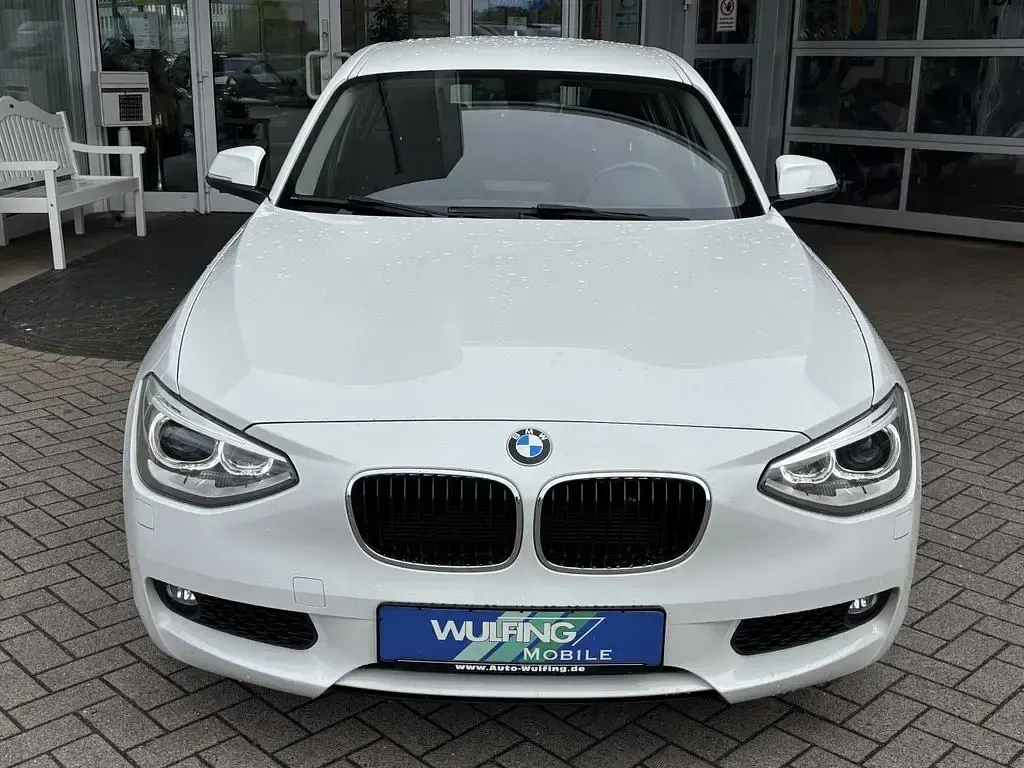 Gebraucht BMW 114 Sport Line 102 PS (75 kW) 2013 Weiß Kleinwagen