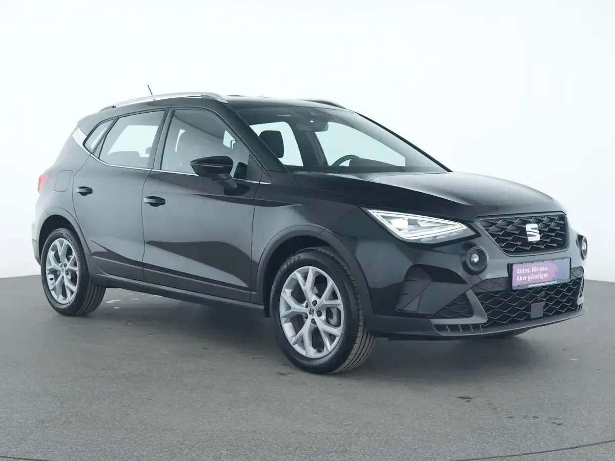 Gebraucht Seat Arona FR 110 PS (80 kW) 2022 Mitternachtsschwarz SUV