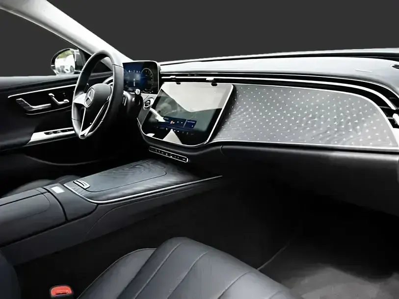 Gebraucht Mercedes E300 Avantgarde 2025 Grau