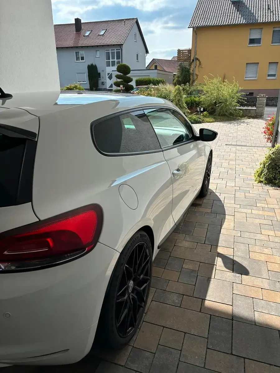 Gebraucht VW Scirocco 211 PS (155 kW) 2011 Weiß Coupé