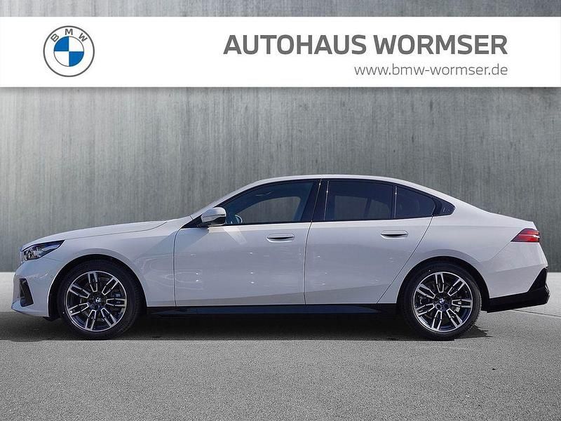 Neu BMW 520 Performance 208 PS (152 kW) 2026 Weiß Limousine